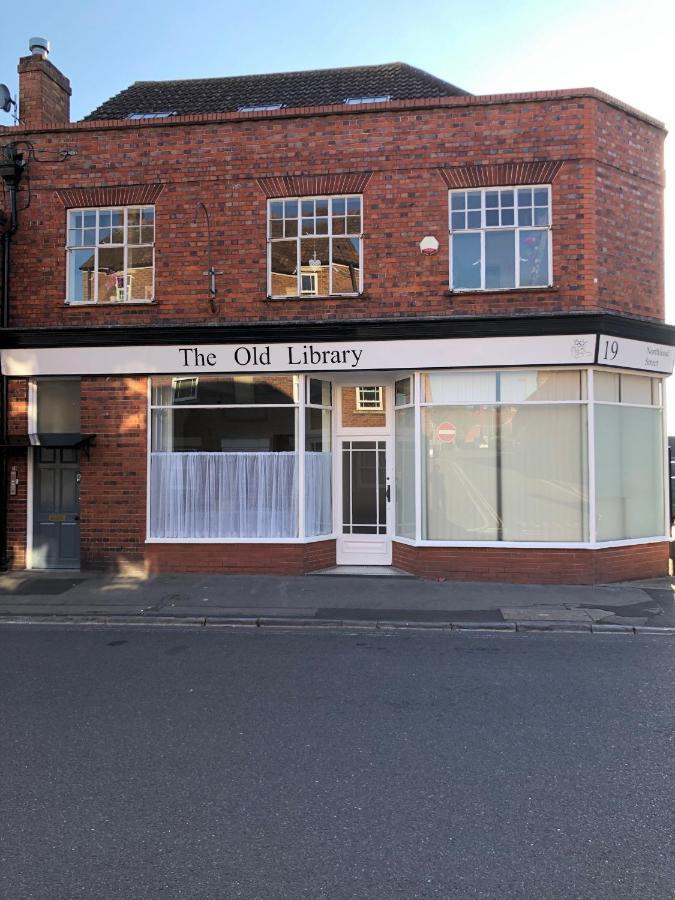Glastonbury Secret Retreat - 1 Bd Split-Level Apt, Sleeps 3 Bagian luar foto