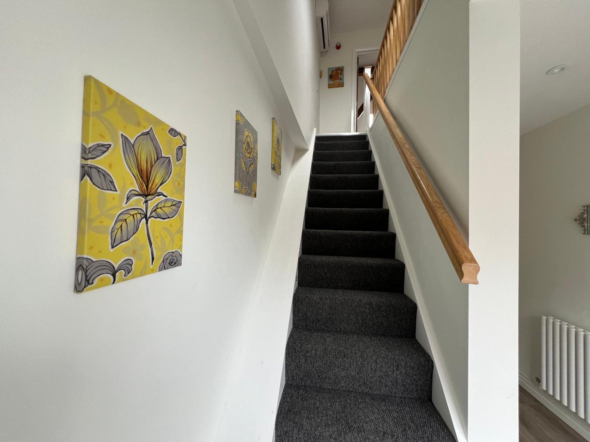 Glastonbury Secret Retreat - 1 Bd Split-Level Apt, Sleeps 3 Bagian luar foto